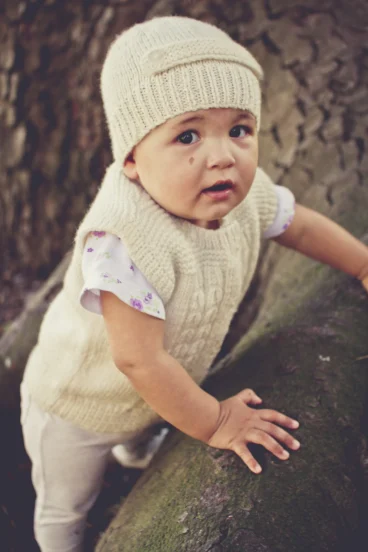 Bc54 Aubery Vest And Hat | LisaFdesign Knitting Pattern