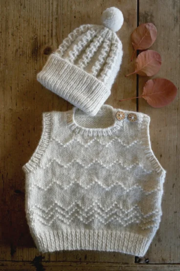 Bc114 Peyton Vest & Hat | LisaFdesign Knitting Kit